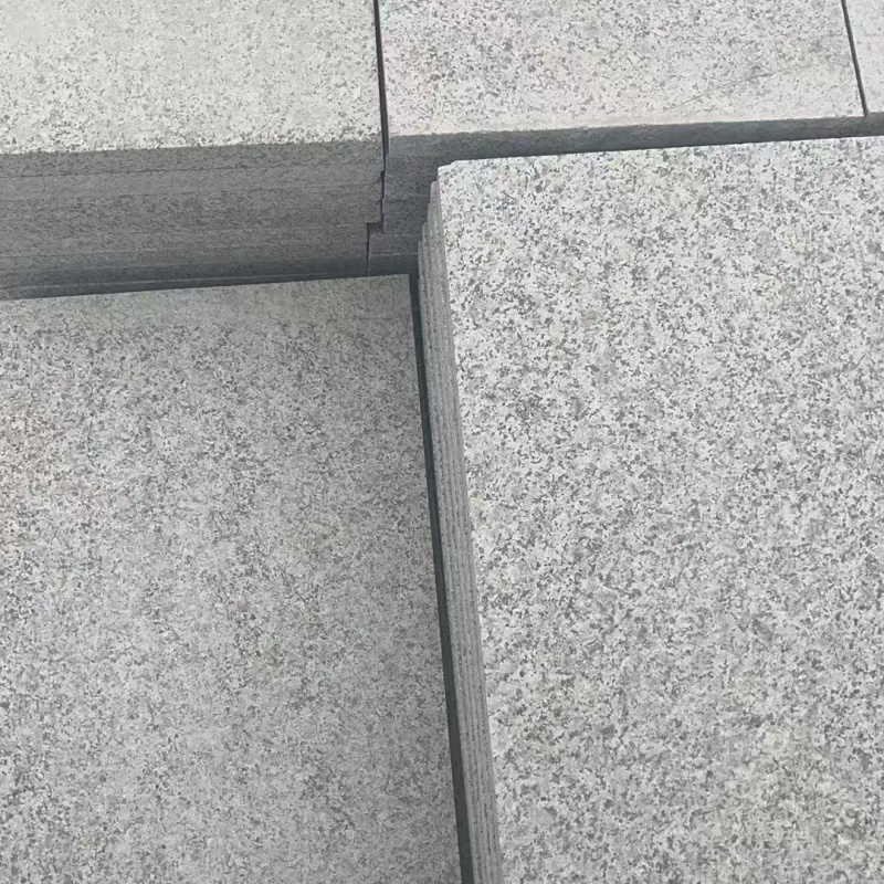阳泉芝麻白地铺石石材厂家